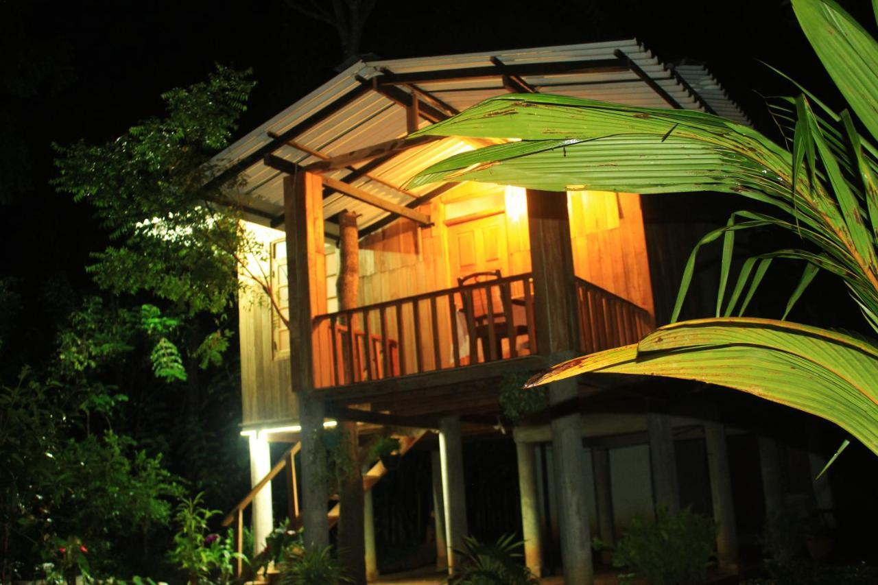 Ruk Sewana Villa Tree House Sigiriya Eksteriør billede